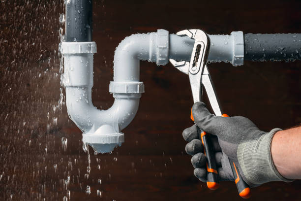 Professional Water Heater Repair technician working in Garden City, NY